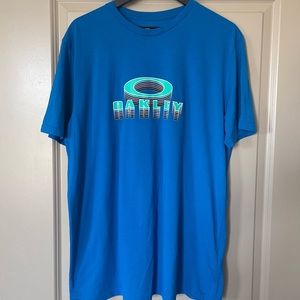 NWOT Oakley T-Shirt (XL)